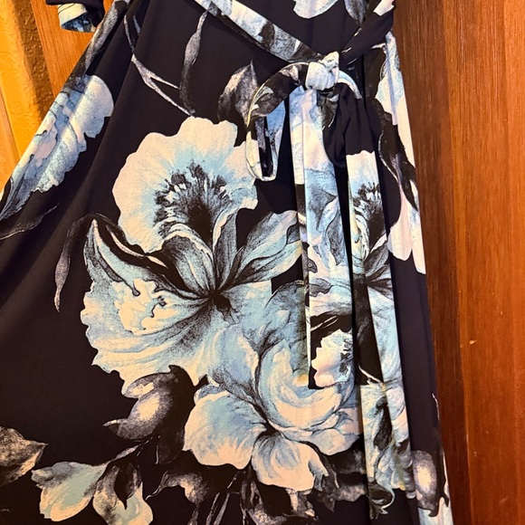 Pinkblush Navy Floral Long Sleeve Dress - Picture 4 of 4